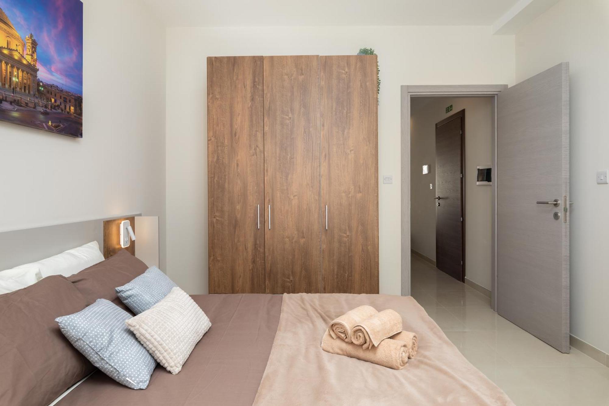 Edka Suites - Modern Sunlit 2Bd Apartments With Balconies - Close To Sliema Promenade, St Julian'S & St Georges Bay Gzira Esterno foto