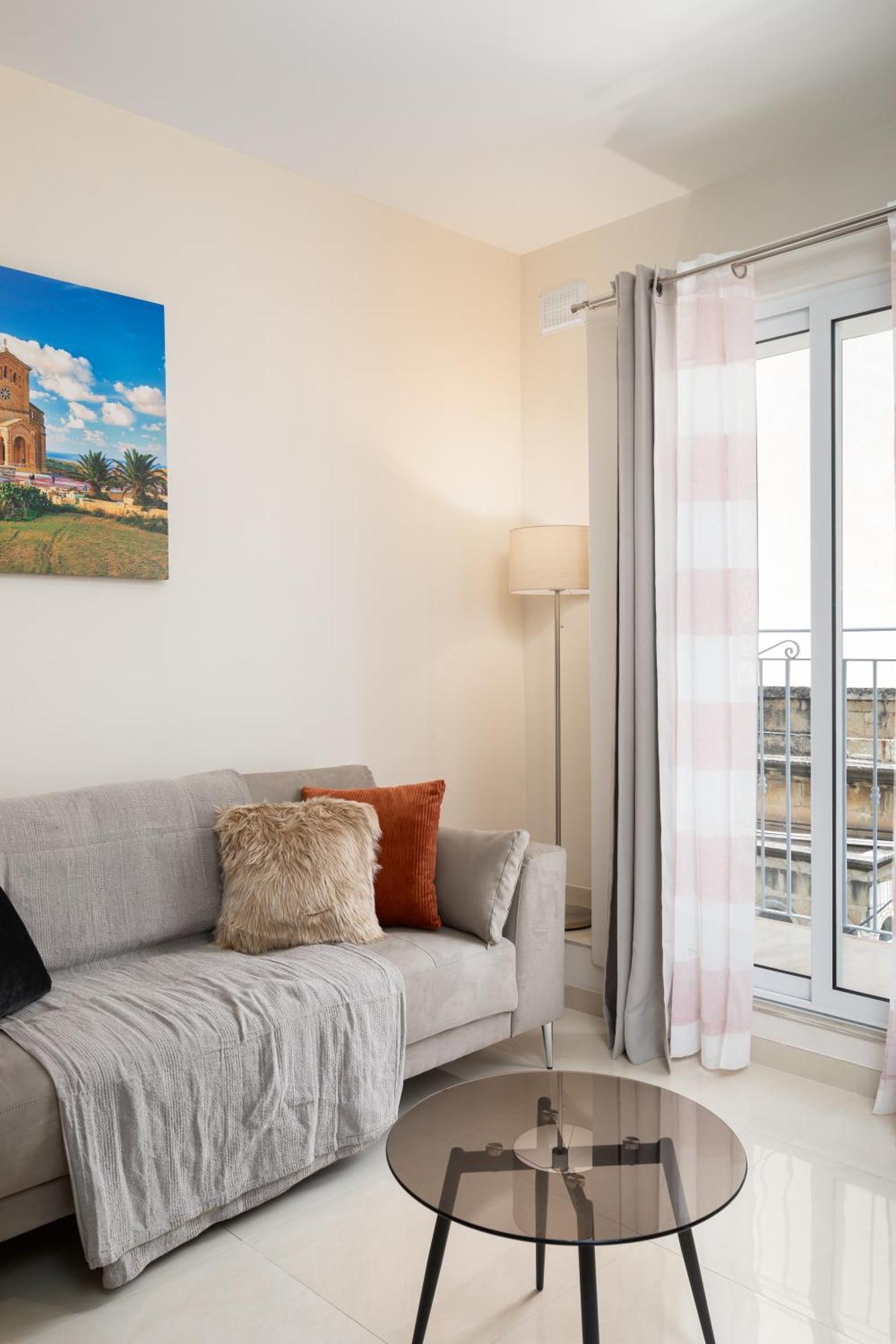 Edka Suites - Modern Sunlit 2Bd Apartments With Balconies - Close To Sliema Promenade, St Julian'S & St Georges Bay Gzira Esterno foto